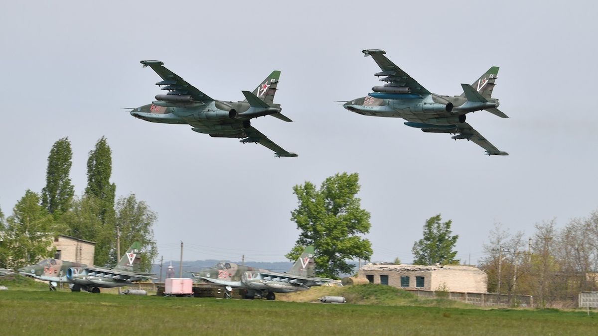 Rusko uspělo i kvůli leteckému bombardování. Tlak na dodání stíhaček Ukrajincům sílí